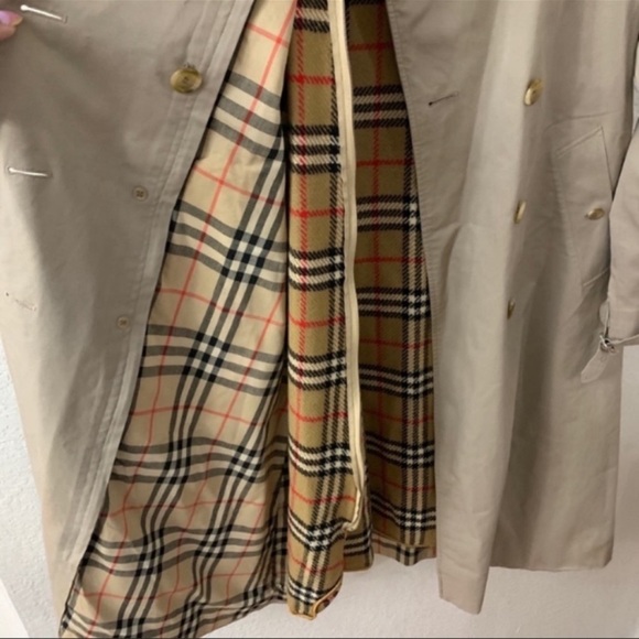 Burberry Vintage Trench Coat - Picture 7 of 16